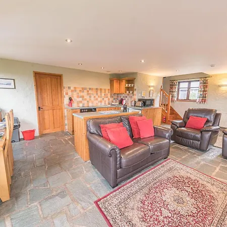 The Stables, Knotts Farm Feriehus *